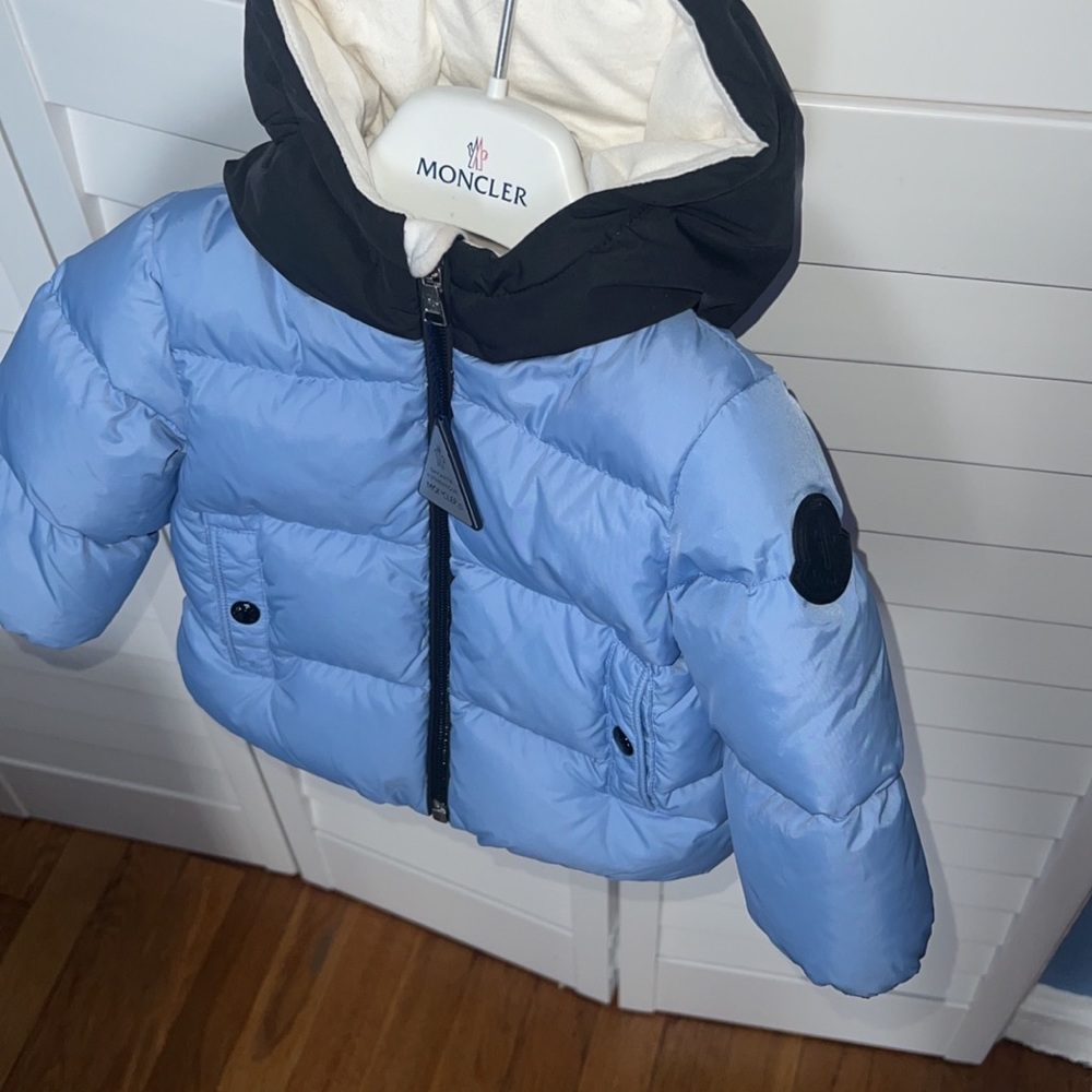 Infant two tone unisex moncler winter coat very warm size 6/9 months